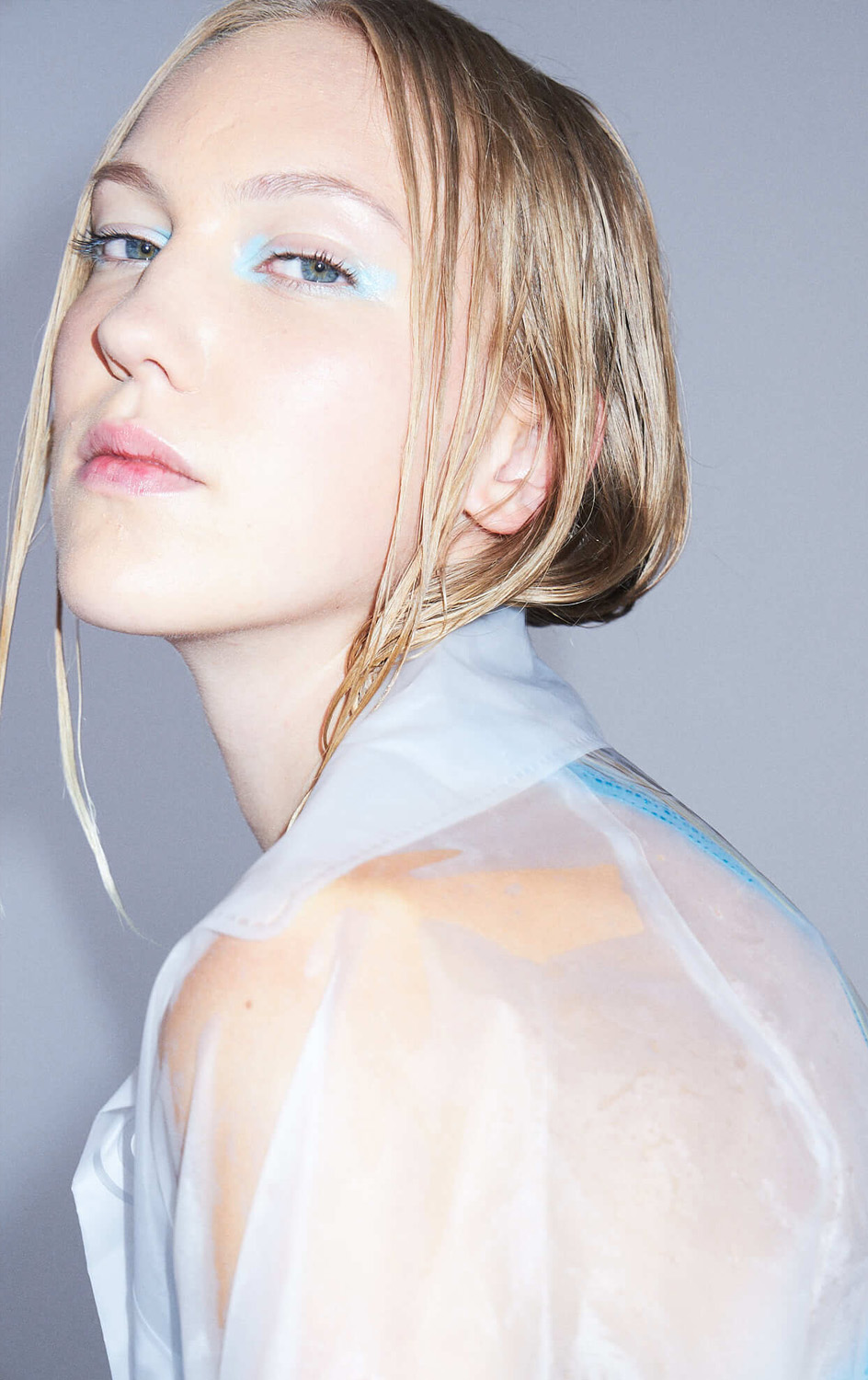 EMIL ÉLISE – STAY UNLIKE ANYONE